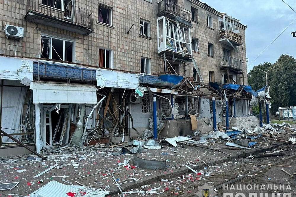 Detalj nakon jednog od prethodnih granatiranja grada Konotopa u Sumskoj oblasti, Foto: Reuters