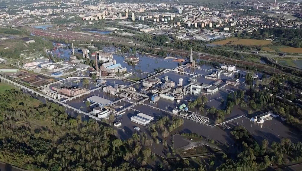 <p>Najmanje 17 ljudi poginulo je u poplavama od Rumunije do Poljske u proteklih nekoliko dana</p>