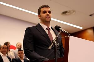 Božović: Ne mogu razumjeti da bilo koji mlad čovjek može dati glas...