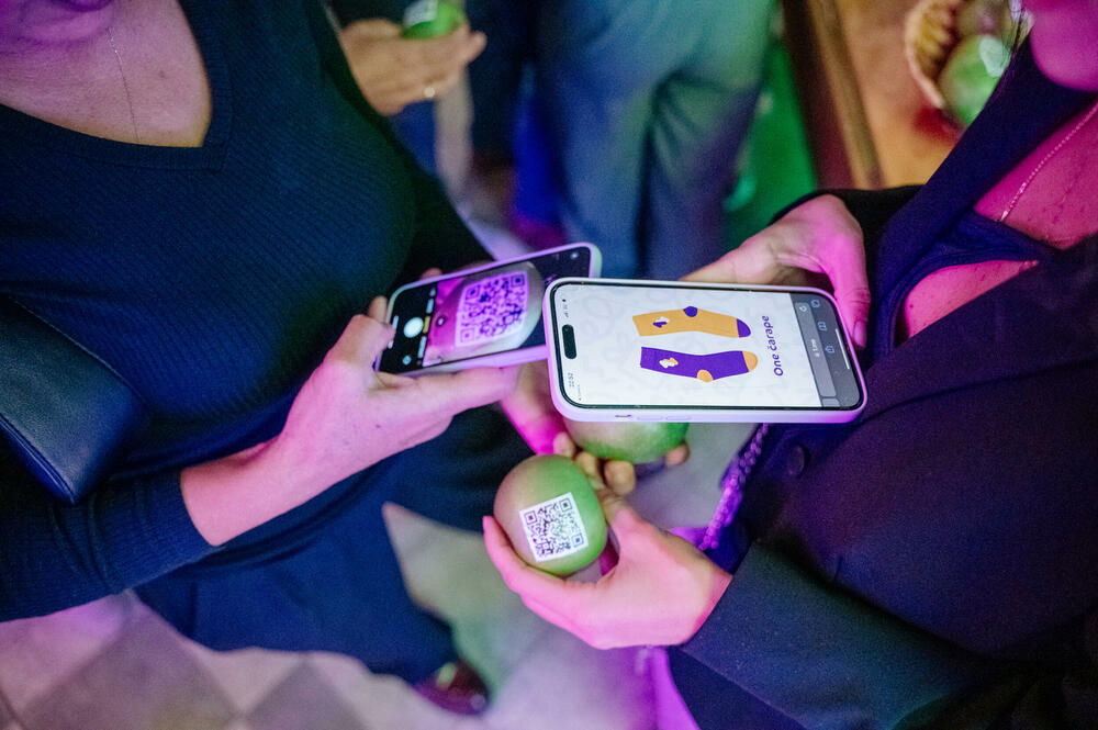 <p><em>Događaj kompanije One okupio je mnogo sadašnjih i budućih korisnika ove mreže na podgoričkom Rimskom trgu, sa svojim albumom sjajnih fotografija i sam postavši dio onih druženja za riznicu sjećanja.</em></p>