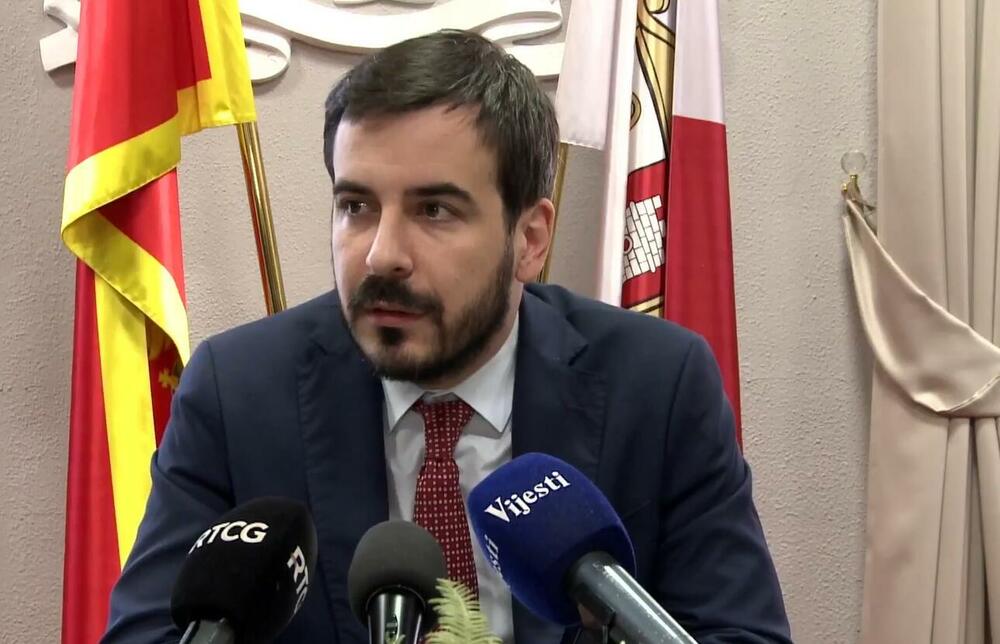 Jokić odbacio ideju Radunovića: Ni Vlada, ni Opština, ni građani...