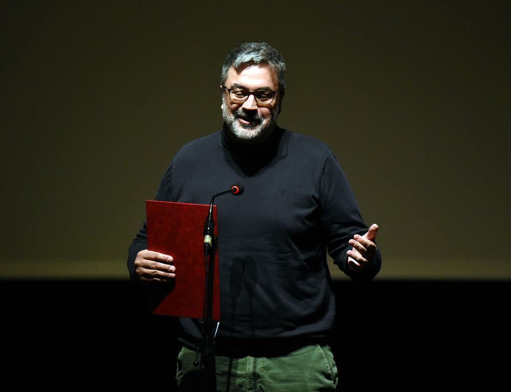 <p>Gran pri za najbolju mušku i žensku epizodnu ulogu dobili su Vasil Zafirčev i Varja Đukić, gran pri za najbolji partnerski odnos na sceni dodijeljen Milanu Kovačeviću i Aljoši Đidiću</p>