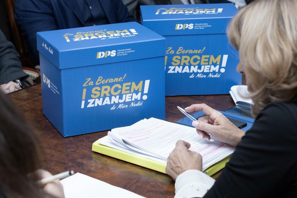 <p>"Ovo je grad koji zaslužuje odgovorne ljude koji imaju i srce i znanje za Berane", kazao je nosilac liste Miro Nedić</p>