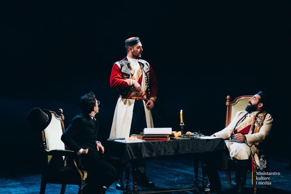 <p>“Njegoš je znao da putovati znači učiti. Na svakom koraku, u svakom susretu, on je upijao znanja, ideje i kulturne vrijednosti drugih naroda, ali se istovremeno trudio da sagleda svijet iz vizure Crne Gore i našeg naroda” poručila je Vujović</p>