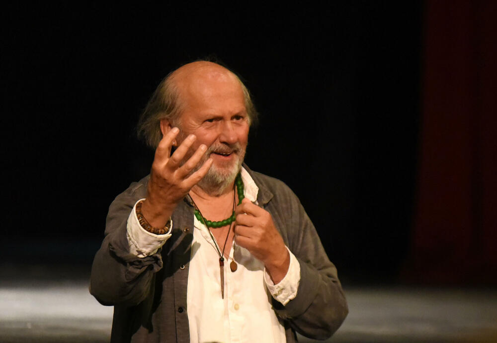 Sokolović u predstavi 'Lijevo-desno glumac' -