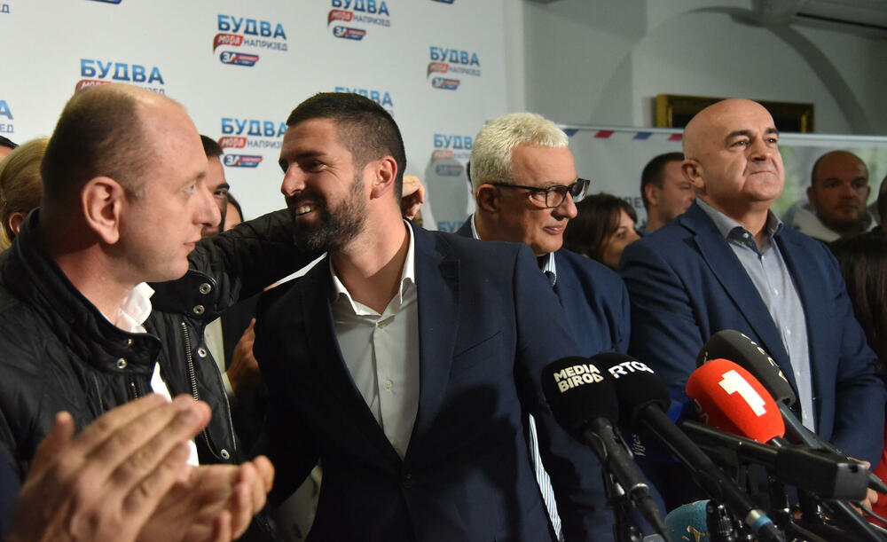 <p>Mikijelj je pozvao sve one koji ne žele da se DPS ne vrati na vlast da sjednu za pregovarački sto</p>