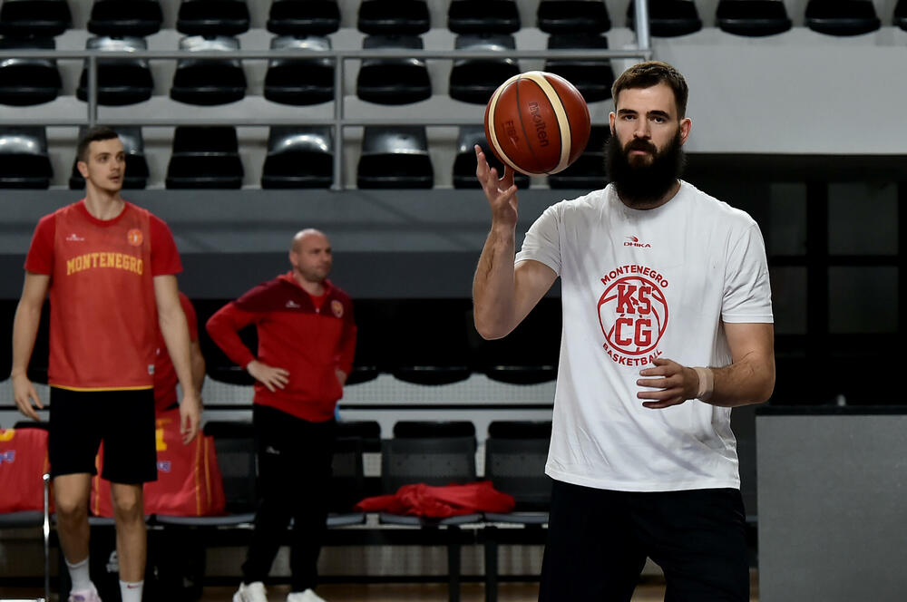 Kapiten Dubljević na jednom od treninga pred Bugarsku