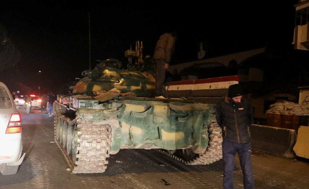 <p>Sirijski pobunjenici saopštili su da su okončali 24-godišnju autoritarnu vladavinu predsjednika Bašara al Asada</p>