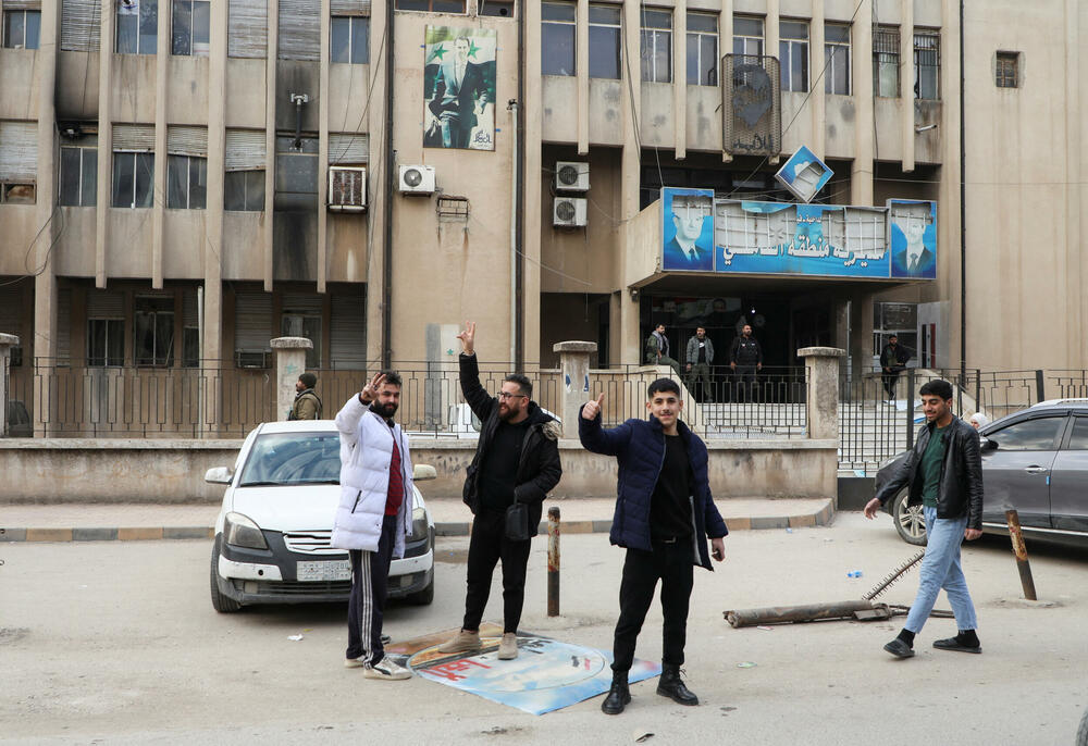 <p>Sirijski pobunjenici saopštili su da su okončali 24-godišnju autoritarnu vladavinu predsjednika Bašara al Asada</p>