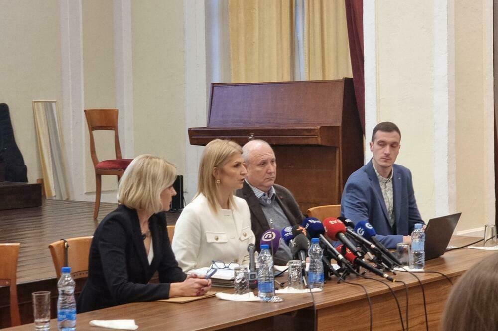 Sa konferencije u Gimnaziji “Slobodan Škerović”, Foto: Nikola Saveljić