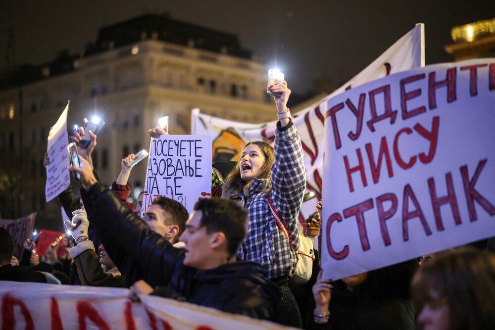 DS: Ne treba nam crnogorski scenario, već imamo studentski,...