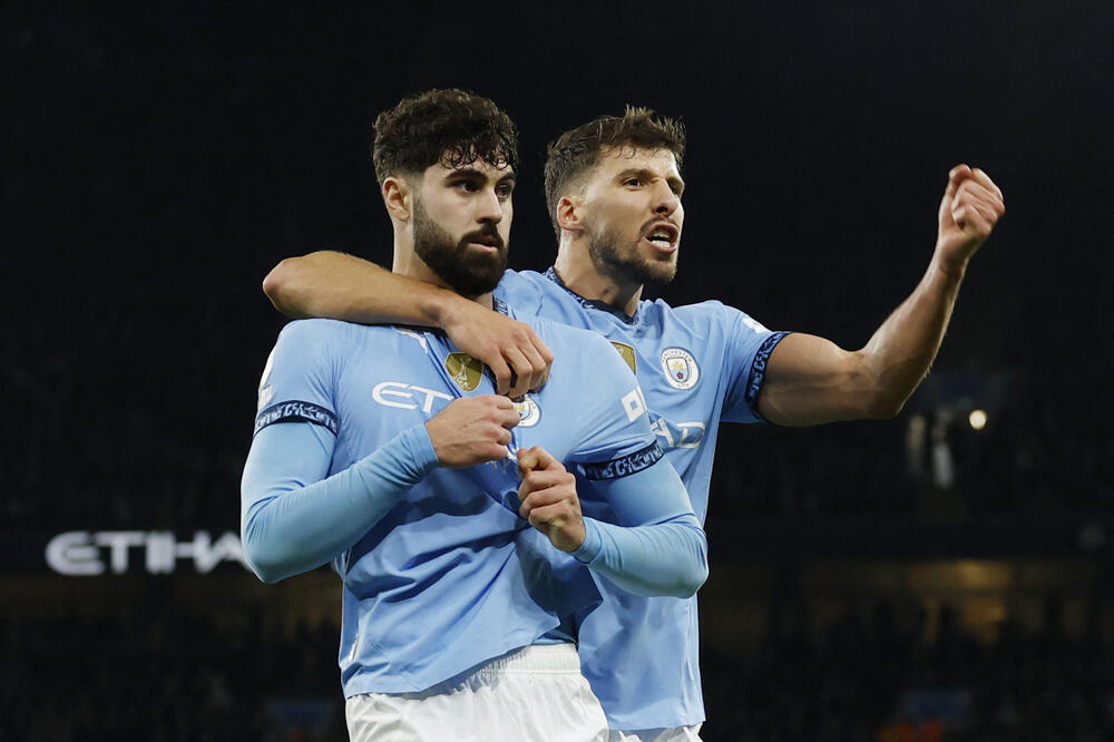 Tradicja i forma ekipa najava su spektaklu na Etihadu, Foto: Reuters