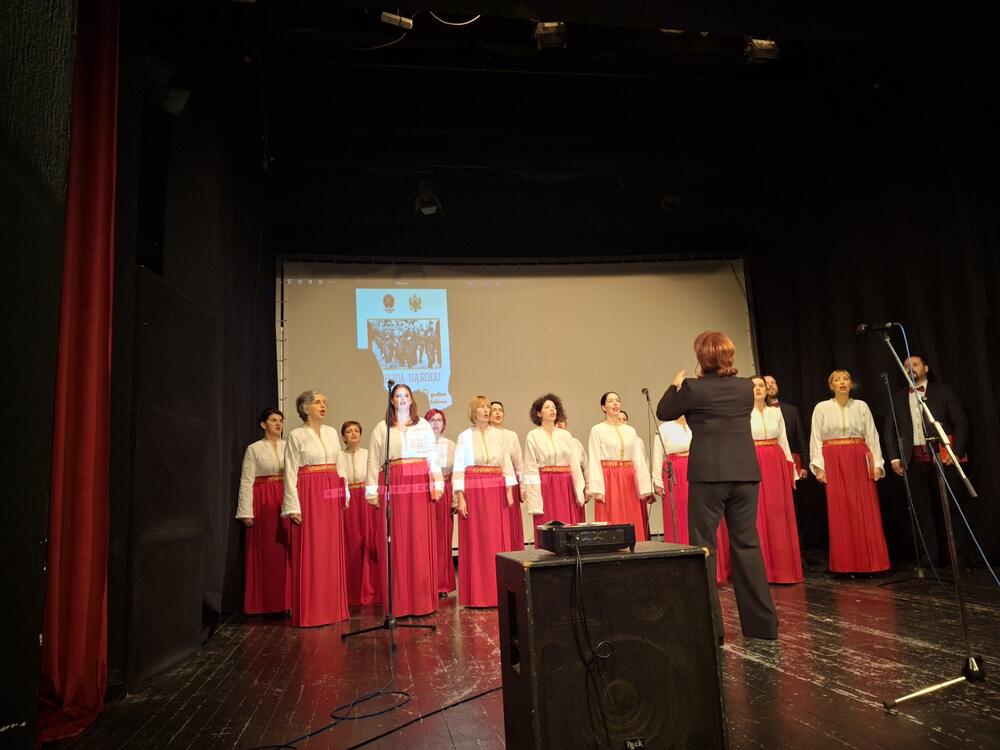 <p>U Kolašinu održana akademija povodom 80 godina oslobođenja Crne Gore od fašizma</p>