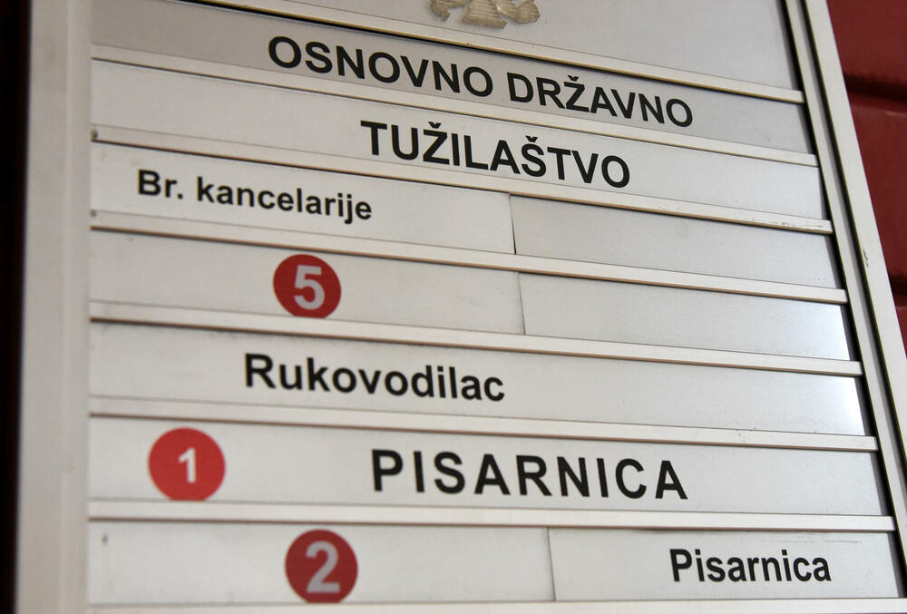 Na mejnem prehodu Ranče aretirali kitajskega državljana zaradi utaje davkov v višini skoraj 90.000 evrov