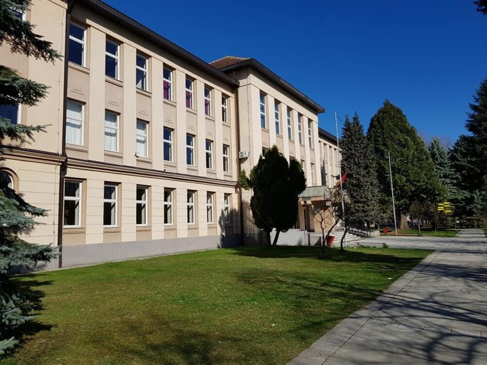 Nastavnik 26. decembra bio na poslu: Gimnazija “Panto Mališić”