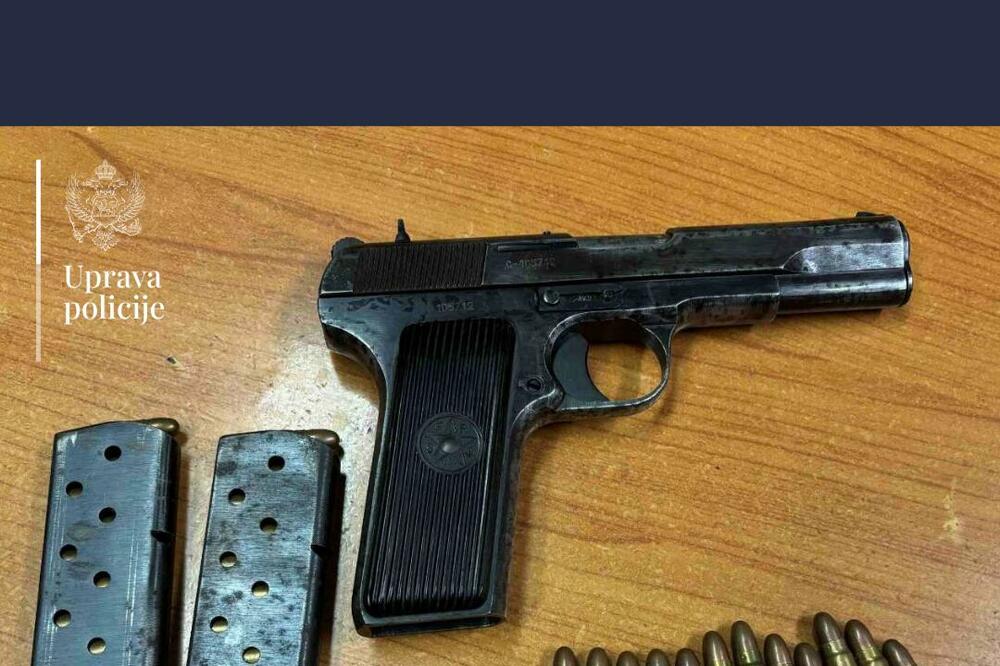 Pronađeni pištolj i municija, Foto: Uprava policije