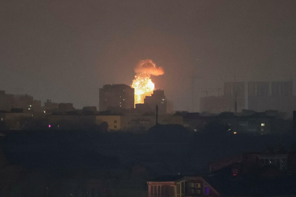 Eksplozija bespilotne letjelice usred ruskog napada na Ukrajinu, Kijev, 10. januar 2025., Foto: Reuters