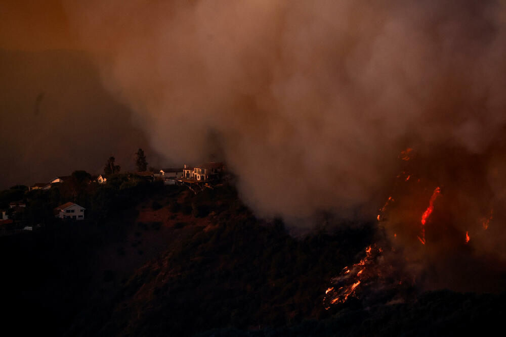 <p>"Pepeo je padao svuda kao snijeg, prekrio je kola i ulice", opisuje Maja Jeremić</p>
