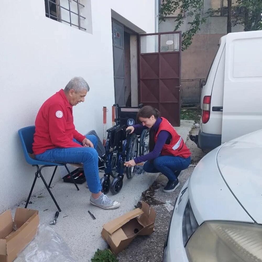 Podijelili ogroman broj pomagala