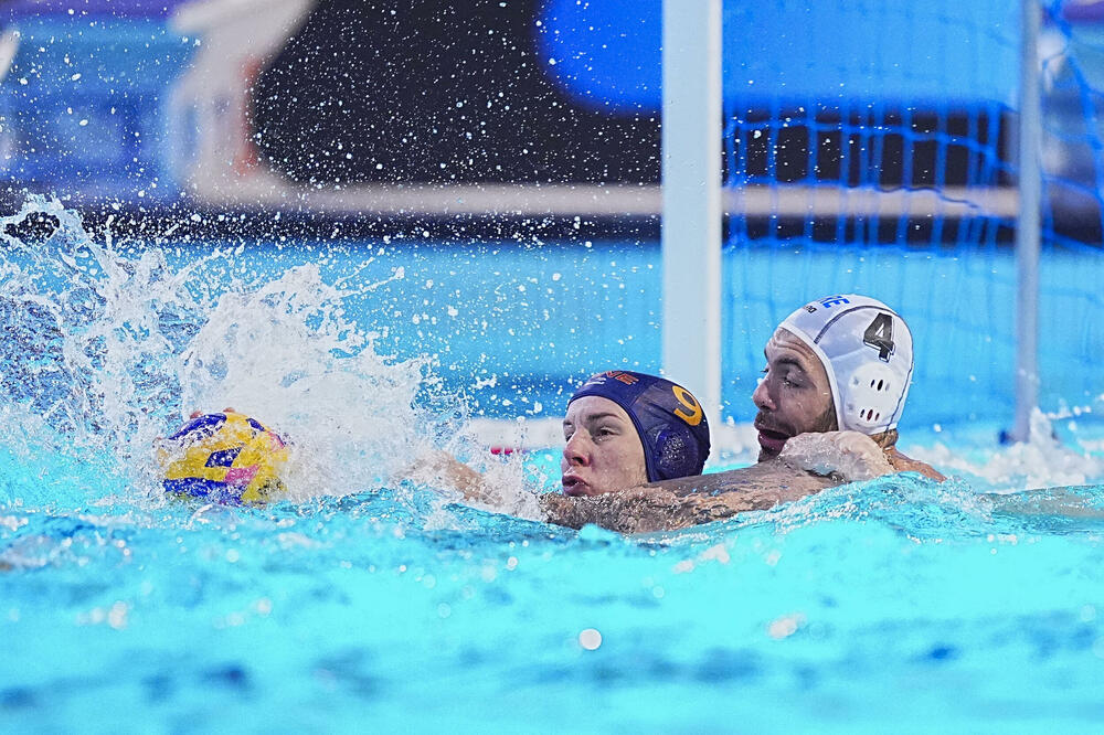 Miroslav Perković u duelu Konstantinosom Gjuvecisom tokom meča za treće mjesto, Foto: Aniko Kovacs