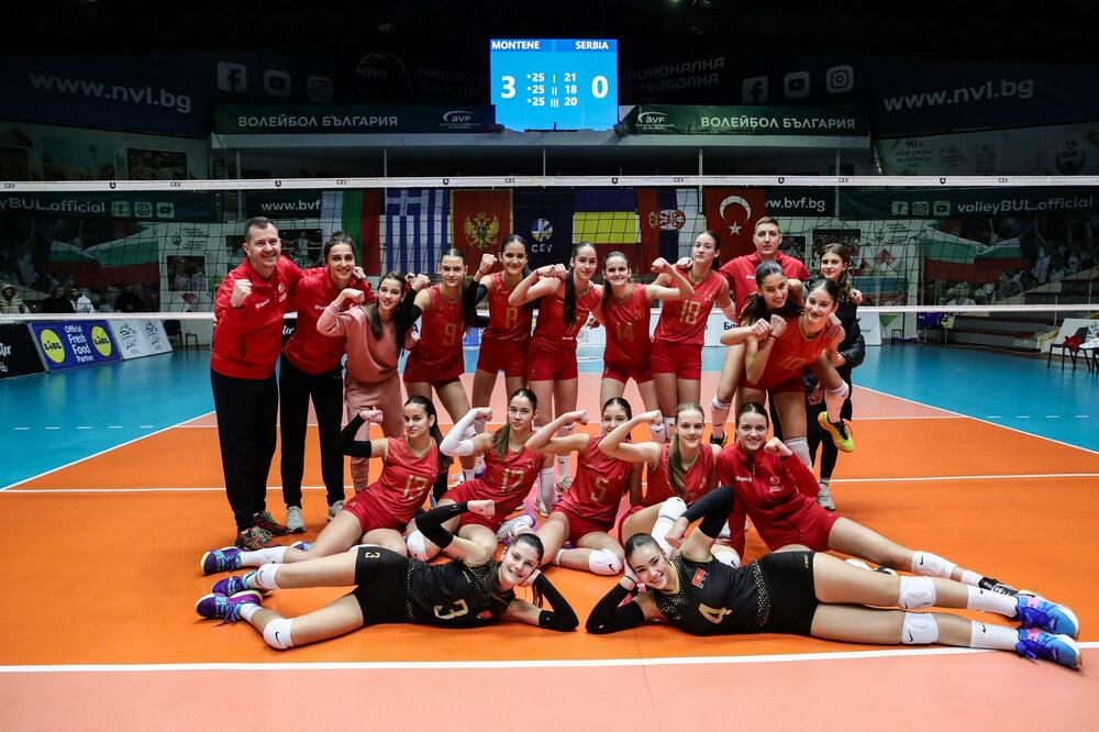 Ženska pionirska odbojkaška repezentacija, Foto: Odbojka.me