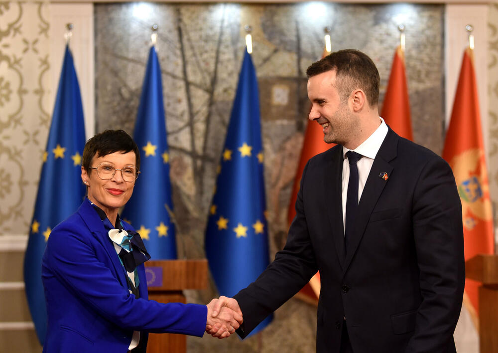 <p>Kos je izrazila saučešće porodicama stradalih u tragediji na Cetinju 1. januara i poželjela brz oporavak ranjenima</p>