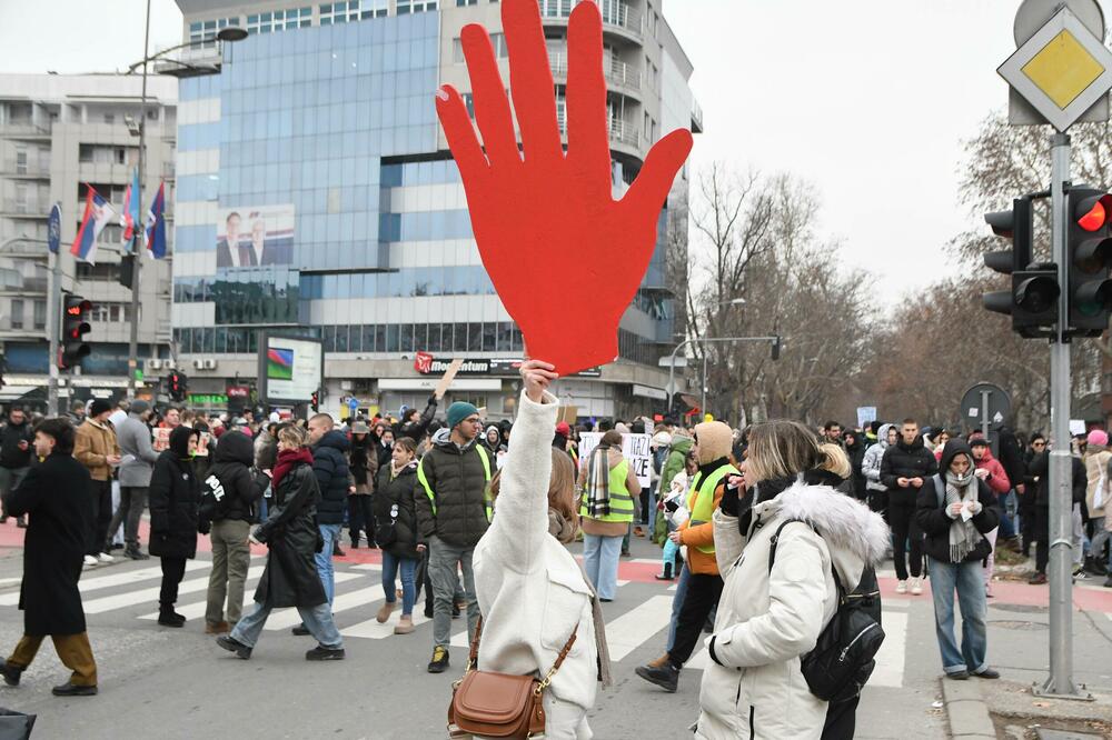 Sa protesta u Novom Sadu 16. januara, Foto: BETAPHOTO/DRAGAN GOJIC