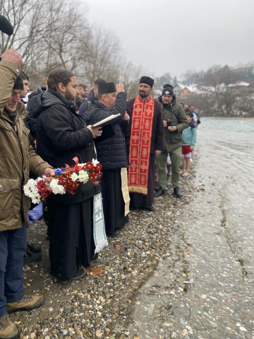 <p>Bogojavljenje je hrišćanski praznik koji se slavi 19. januara</p>
