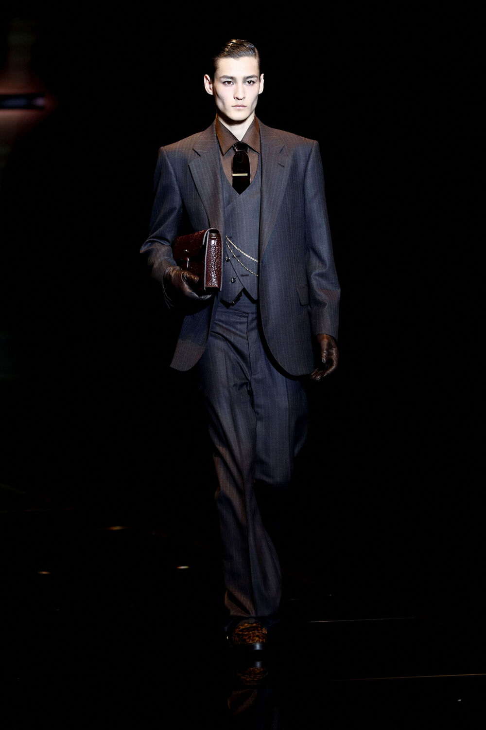 <p>Emporio Armani predstavio je kolekciju muške odjeće za jesen-zima 2025/2026.</p>  <p>Kreacije su prikazane na Nedjelji mode u Milanu.</p>