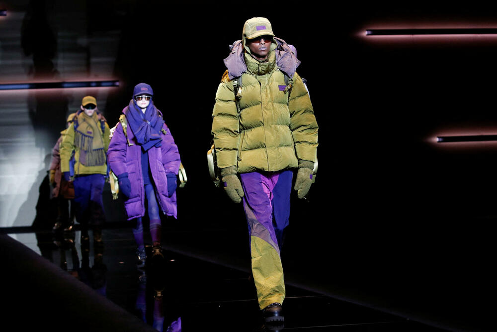 <p>Emporio Armani predstavio je kolekciju muške odjeće za jesen-zima 2025/2026.</p>  <p>Kreacije su prikazane na Nedjelji mode u Milanu.</p>