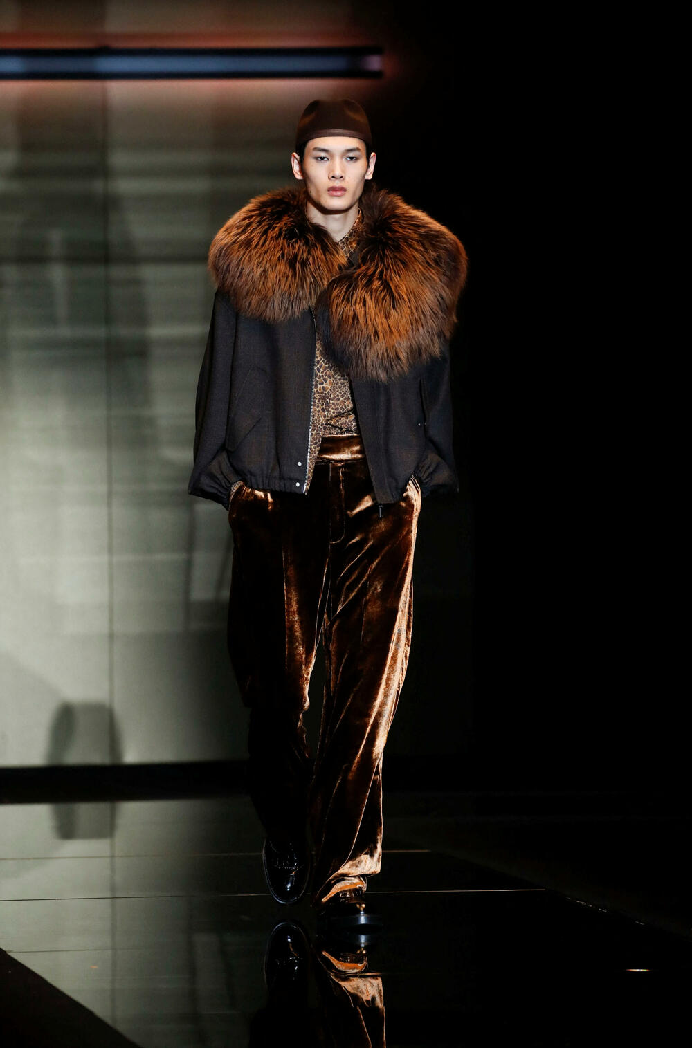 <p>Emporio Armani predstavio je kolekciju muške odjeće za jesen-zima 2025/2026.</p>  <p>Kreacije su prikazane na Nedjelji mode u Milanu.</p>