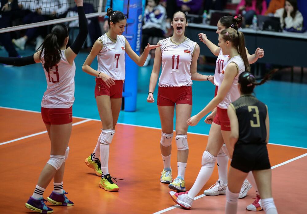 Ženska pionirska odbojkaška reprezentacija Crne Gore