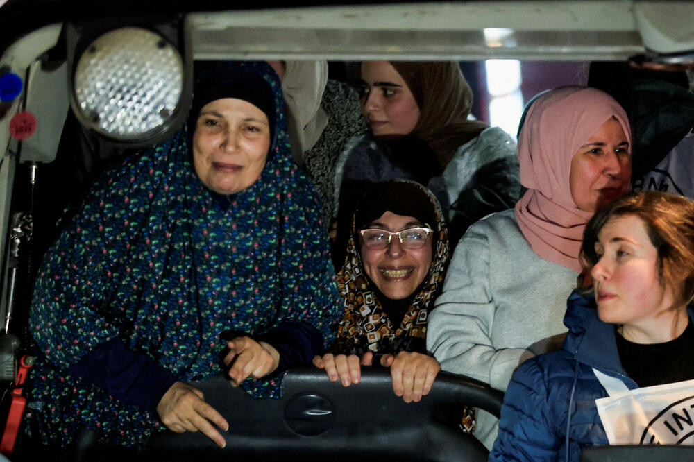 Dio palestinskih zarobljenika nakon oslobađanja, Foto: Reuters