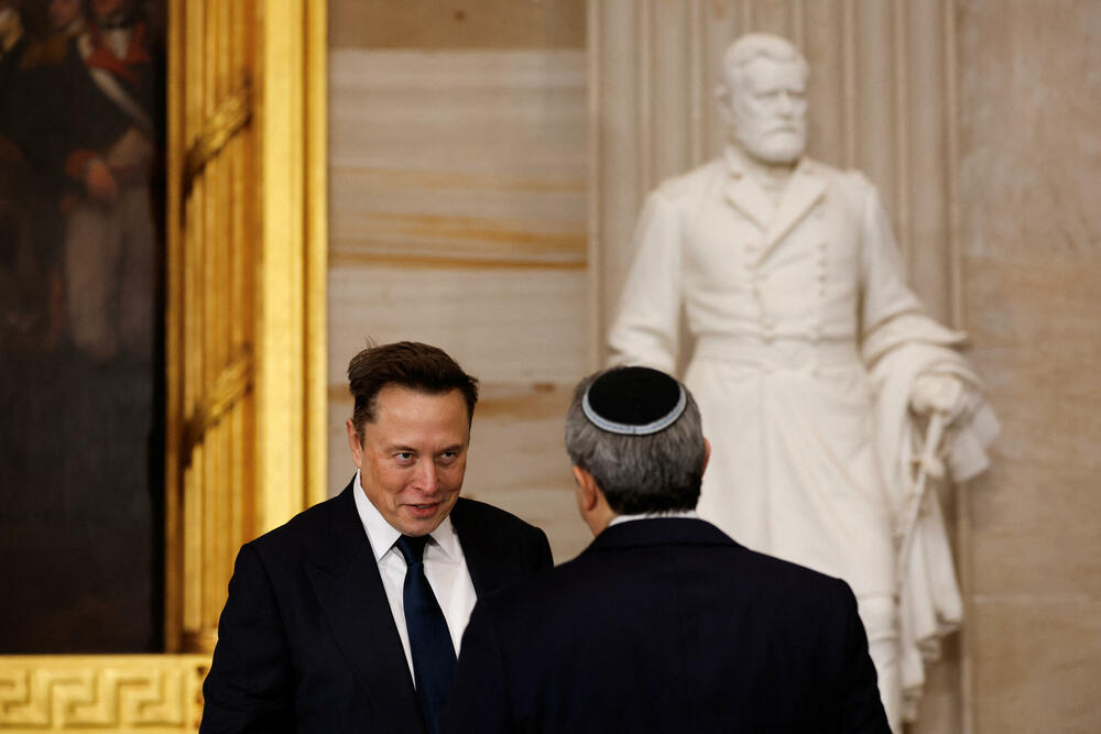 <p>Predsjednik SAD rekao da je danas "dan oslobođenja", najavio da će potpisati "niz istorijskih odluka"</p>