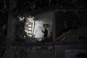 Jedna osoba poginula, 31 ranjena u ruskom napadu na ukrajinski...