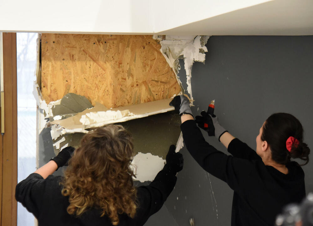 <p>Javni događaj “Pripremni radovi” realizovan juče, u susret izložbi “Radnički klub ‘Između nas’” koja će biti otvorena u utorak 28. januara u MSUCG u Podgorici</p>