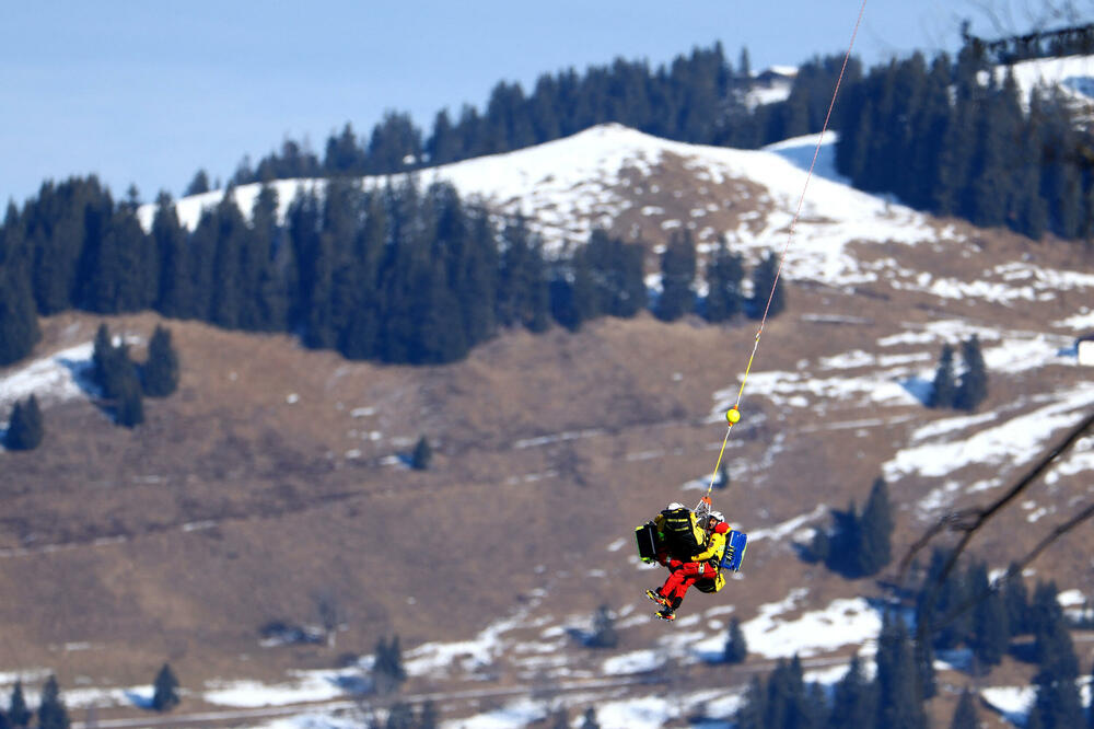 Pinturoa su spasioci izvukli sa padine Štrajf, Foto: REUTERS