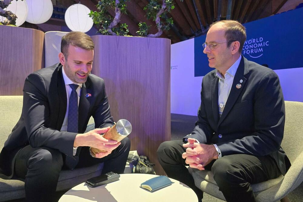 Spajić i direktor "Ocean race-a" Ričard Brisijus, Foto: Vlada Crne Gore