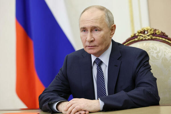 Putin: Još uvijek postoje ljudi koji žele da se vrate u...