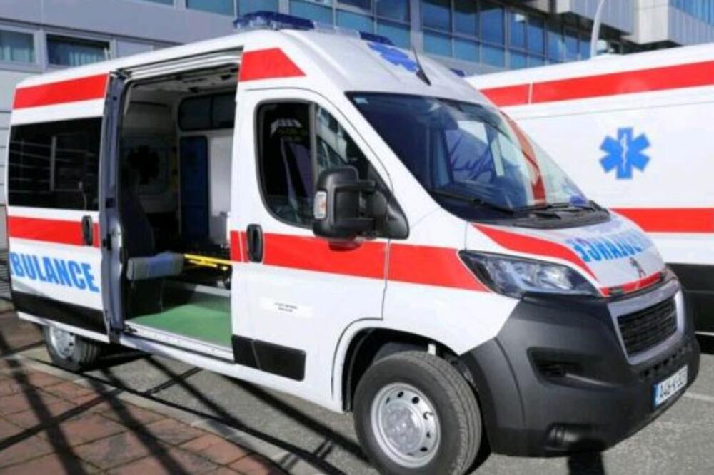 Donirano sanitetsko vozilo, Foto: Dom starih Nikšić