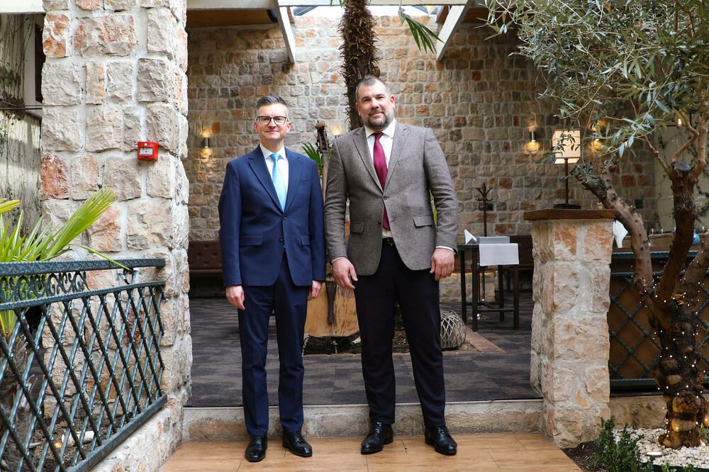 Krapović i Šarec, Foto: Ministarstvo odbrane