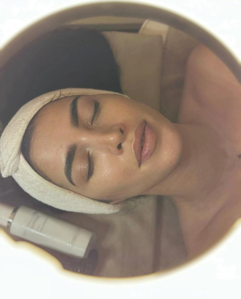 <p><em>Vizija našeg brenda je da postanemo prepoznatljivi po zdravom načinu života, da se širimo u pravcu zdrave ishrane, a da sa postojećim aparatima i uslugama klijenti mogu imati podršku i kontinuitet u vrhunskim rezultatima</em></p>