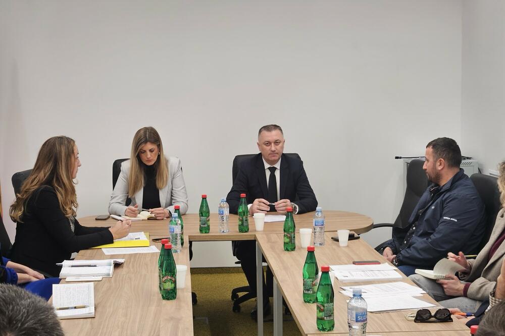 Sa sastanka, Foto: Ministarstvo socijalnog staranja, brige o porodici i demografije