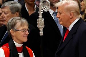 Ko je biskupkinja koja je pozvala Trampa da "pokaže milost" prema...
