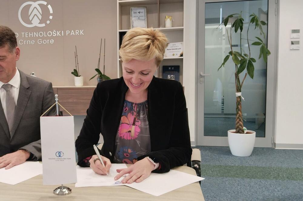 Slobodan Mikavica i Valetina Radulović, Foto: Unija poslodavaca Crne Gore