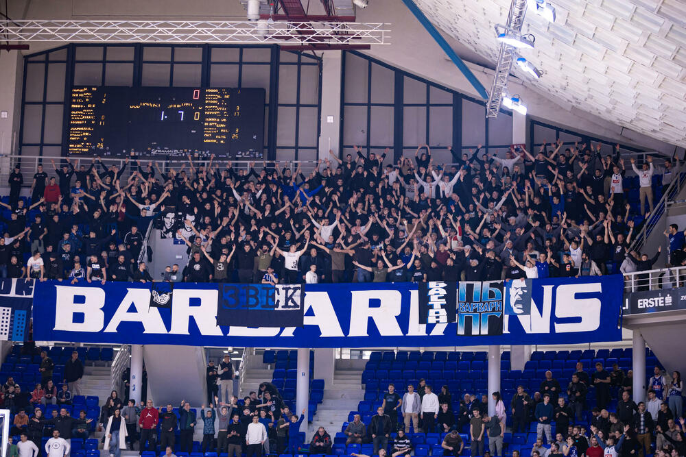 <p>Košarkaši Budućnost Volija na krilima navijača "razbili" Huventud u pretposljednjem kolu Evrokupa</p>