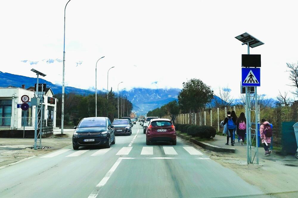 Senzor ne pali signalizaciju na prelazu, Foto: Siniša Luković