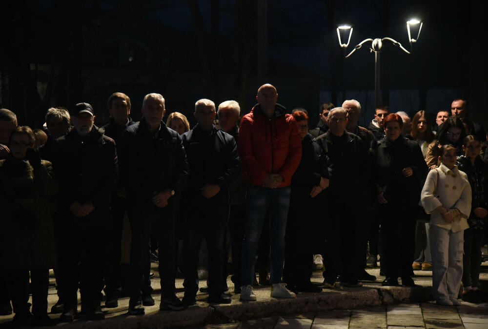 <p>Cetinjanin Aco Martinović ubio je 1. januara 12 osoba, među kojima dvoje djece, i ranio četiri, od kojih je jedna preminula 9. januara u Kliničkom centru Crne Gore</p>