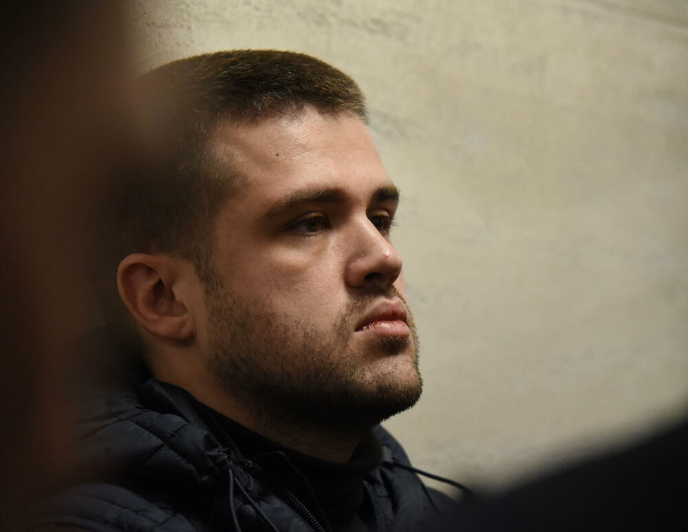 <p>Pogledajte kako je protekao dan u državnom parlamentu kroz foto priču</p>