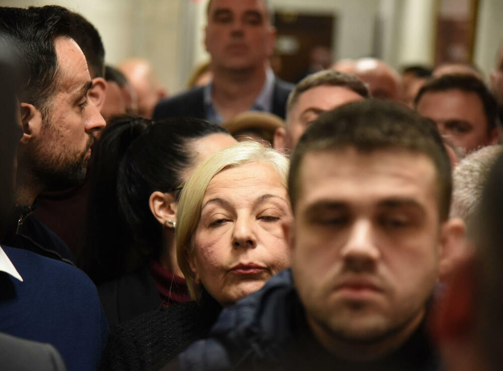 <p>Pogledajte kako je protekao dan u državnom parlamentu kroz foto priču</p>